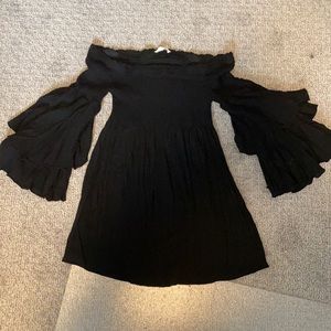 Illa Illa Black Bell Sleeve Top